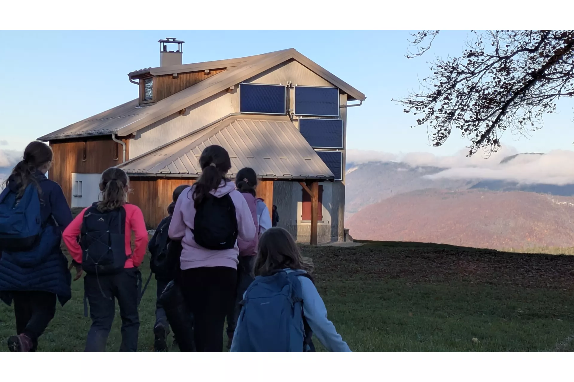 Montagne rousse à la Conay