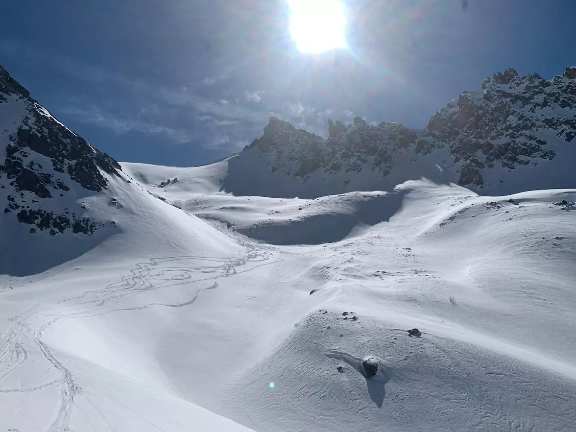 A L'AISE DANS LES MELEZES