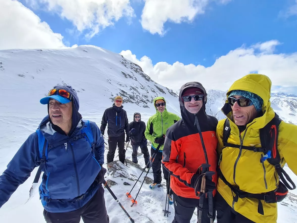 A L'AISE DANS LES MELEZES