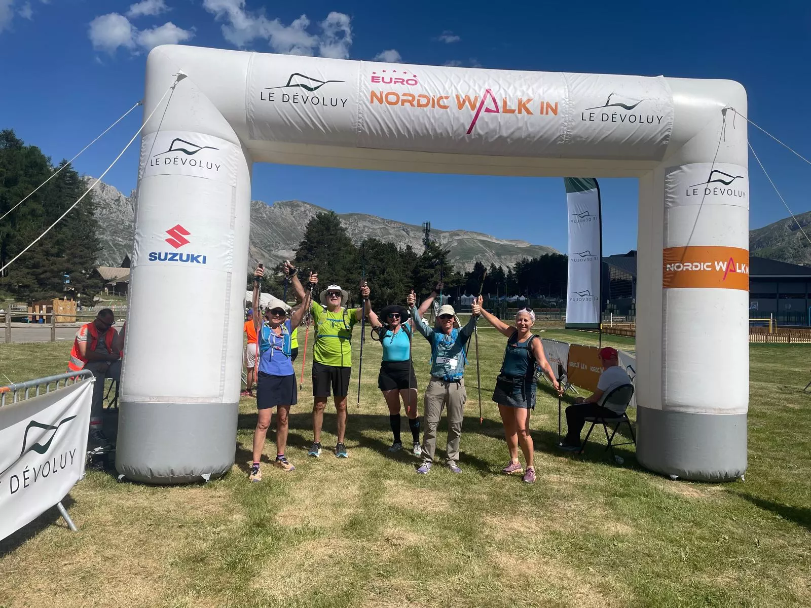 9 marcheurs aux pattes bleues à l’Euro NordicWalkin’ 2026